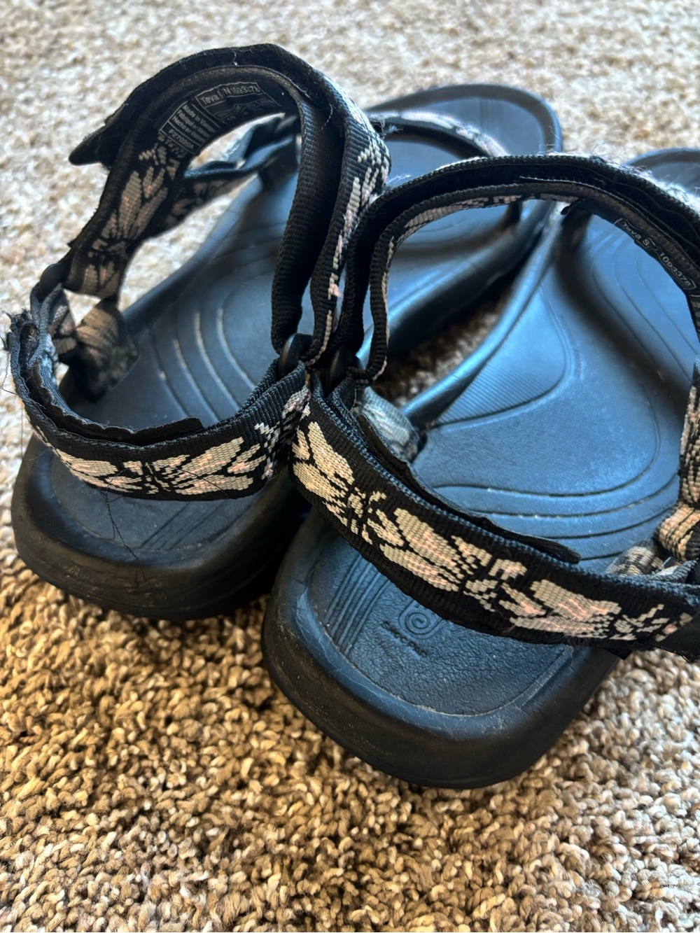 Teva sandals - Picture 4 of 5